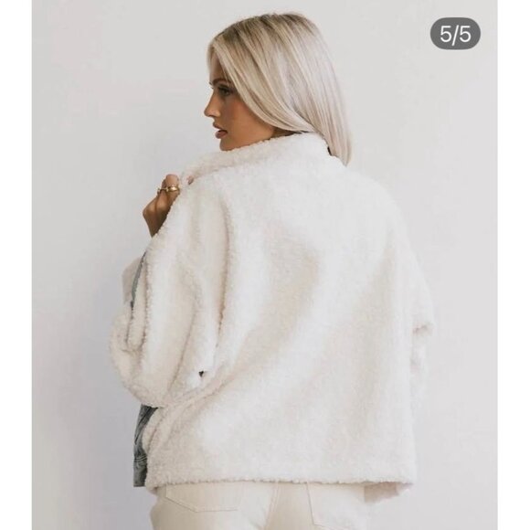 AEMI + Co Doro Denim Jacket Sherpa washed denim Size M Boutiques Boho Relaxed Fi - Picture 4 of 13